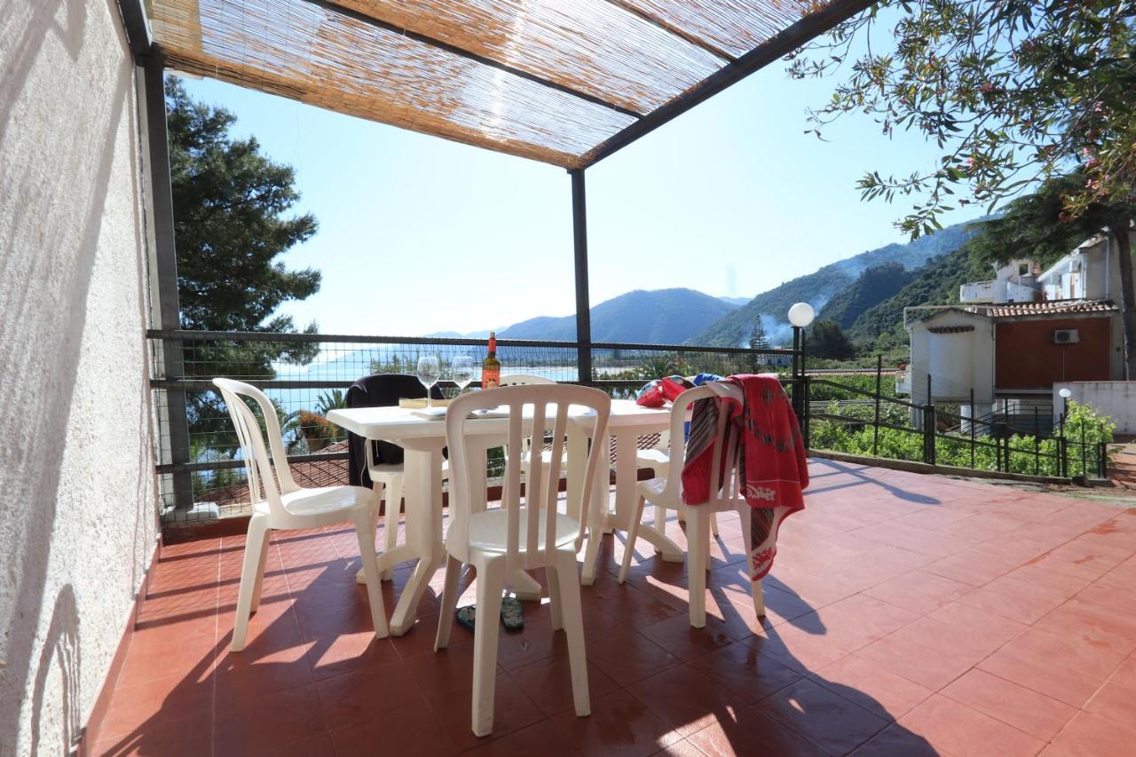 Testa Di Monaco - Basic Beach Accommodations Капо-д'Орландо Экстерьер фото
