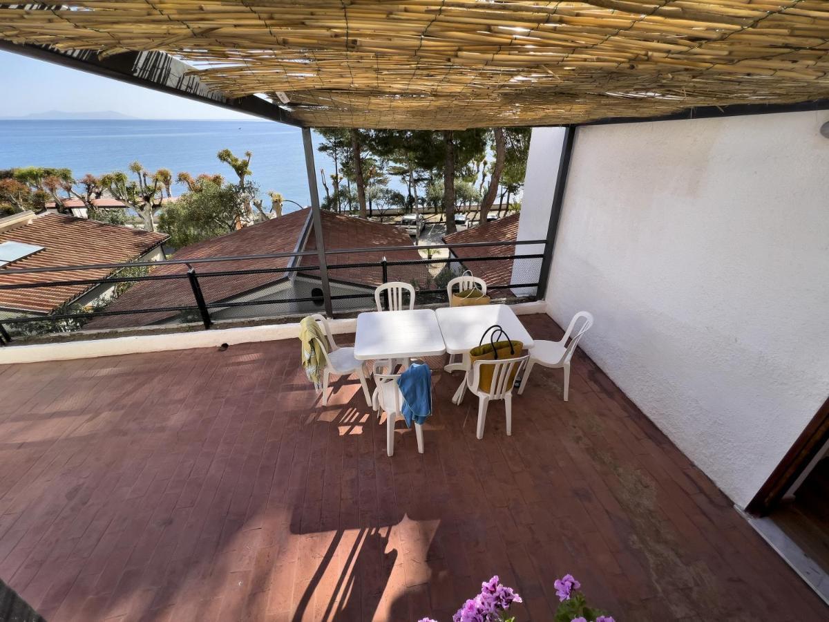 Testa Di Monaco - Basic Beach Accommodations Капо-д'Орландо Экстерьер фото