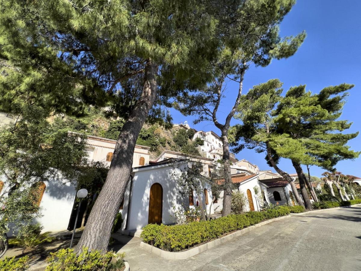 Testa Di Monaco - Basic Beach Accommodations Капо-д'Орландо Экстерьер фото
