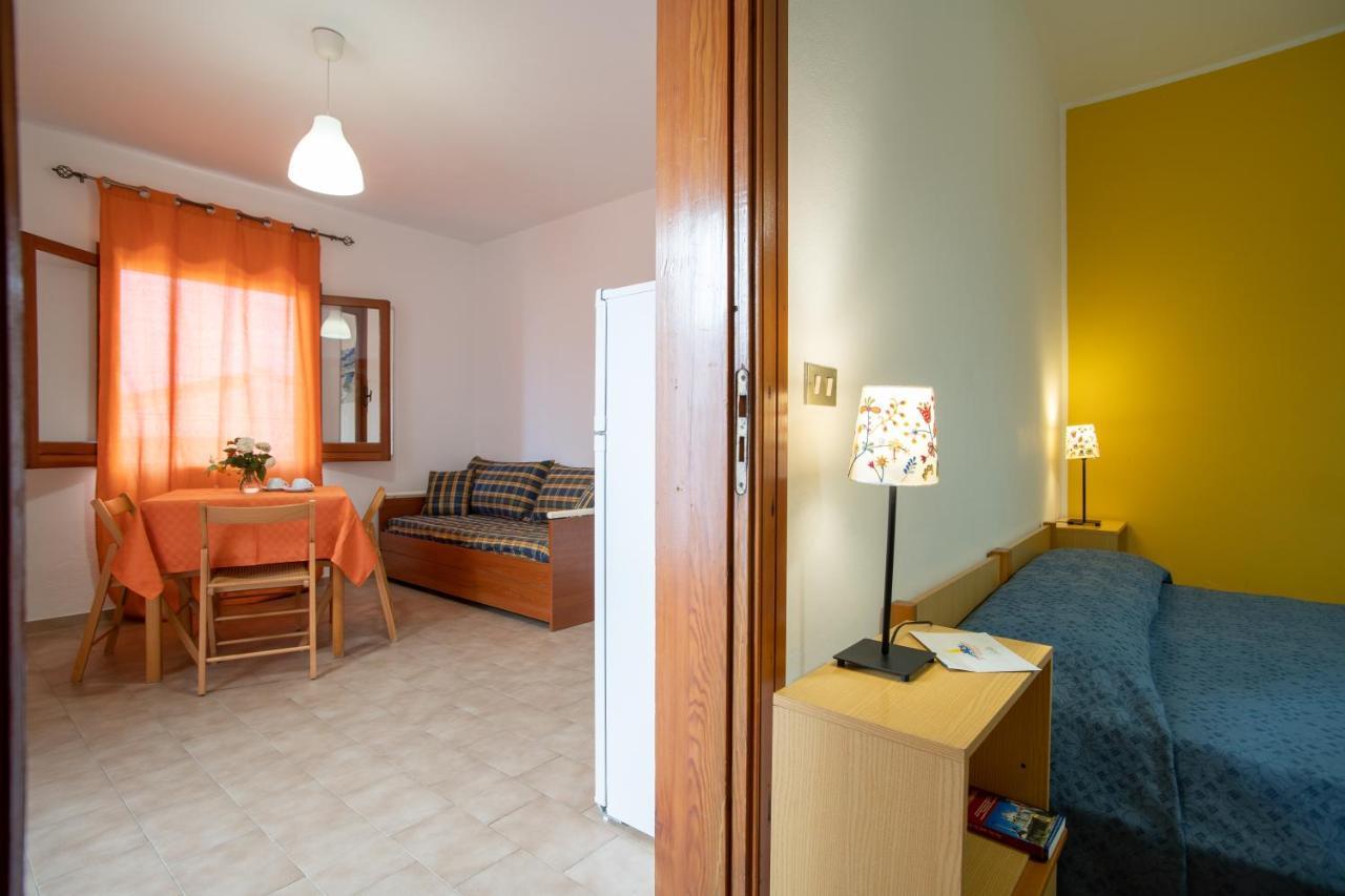 Testa Di Monaco - Basic Beach Accommodations Капо-д'Орландо Экстерьер фото