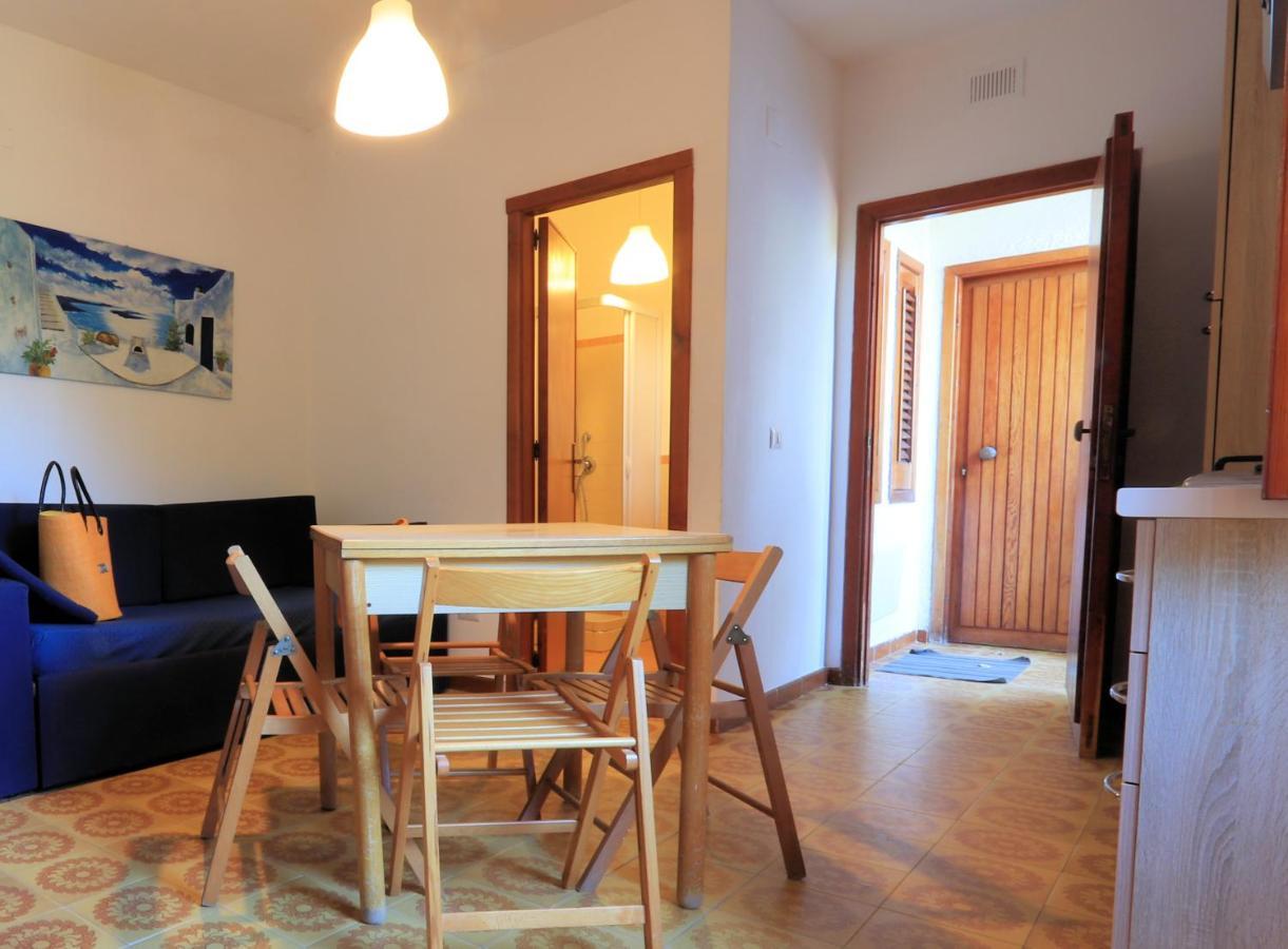 Testa Di Monaco - Basic Beach Accommodations Капо-д'Орландо Экстерьер фото