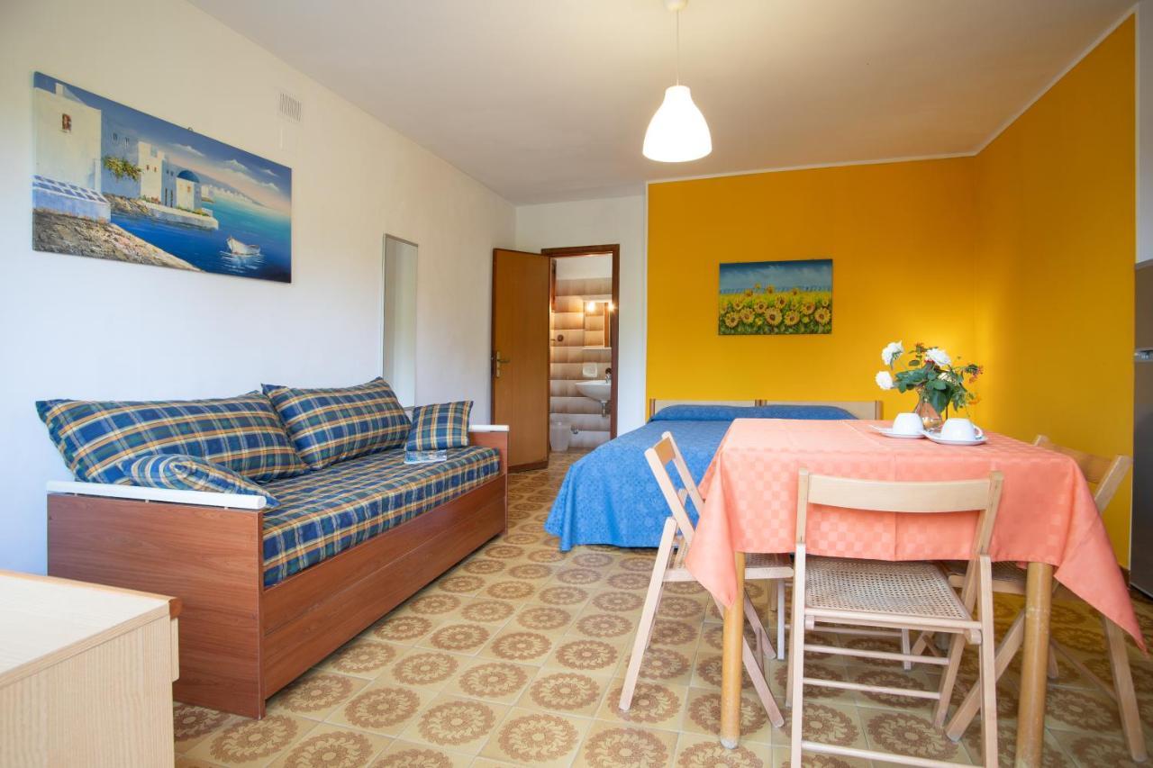 Testa Di Monaco - Basic Beach Accommodations Капо-д'Орландо Экстерьер фото